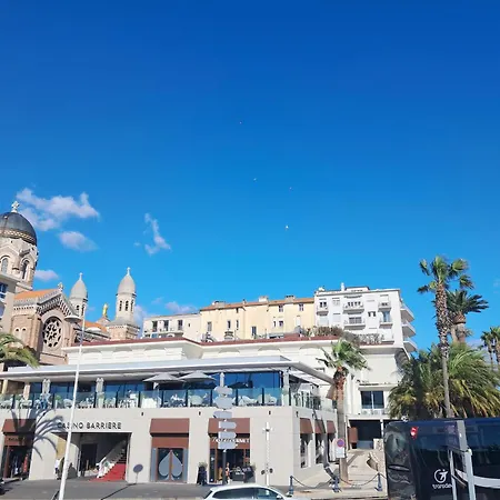 Apartamento Cosy - Clim, Wifi & Parking *